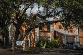  Cypress Fairway Village  Уимберли